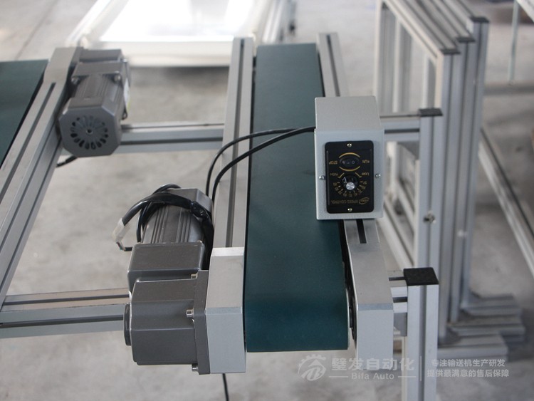 側(cè)裝直角電機小型皮帶輸送機