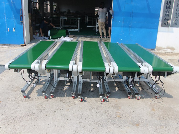 小型單腿支撐皮帶輸送機(jī) 小型單腿支撐皮帶輸送機(jī)