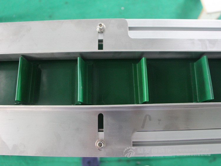 小型非標皮帶輸送機