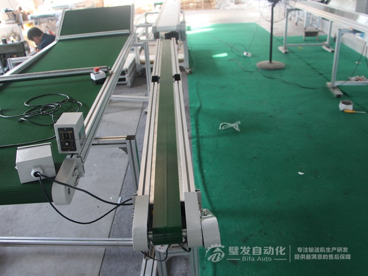 小型非標(biāo)皮帶輸送機